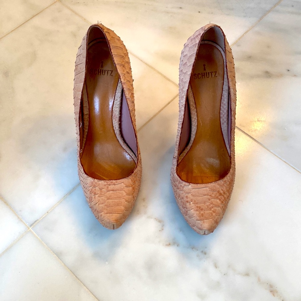 Beautiful Pumps✨ - Picture 3 of 7